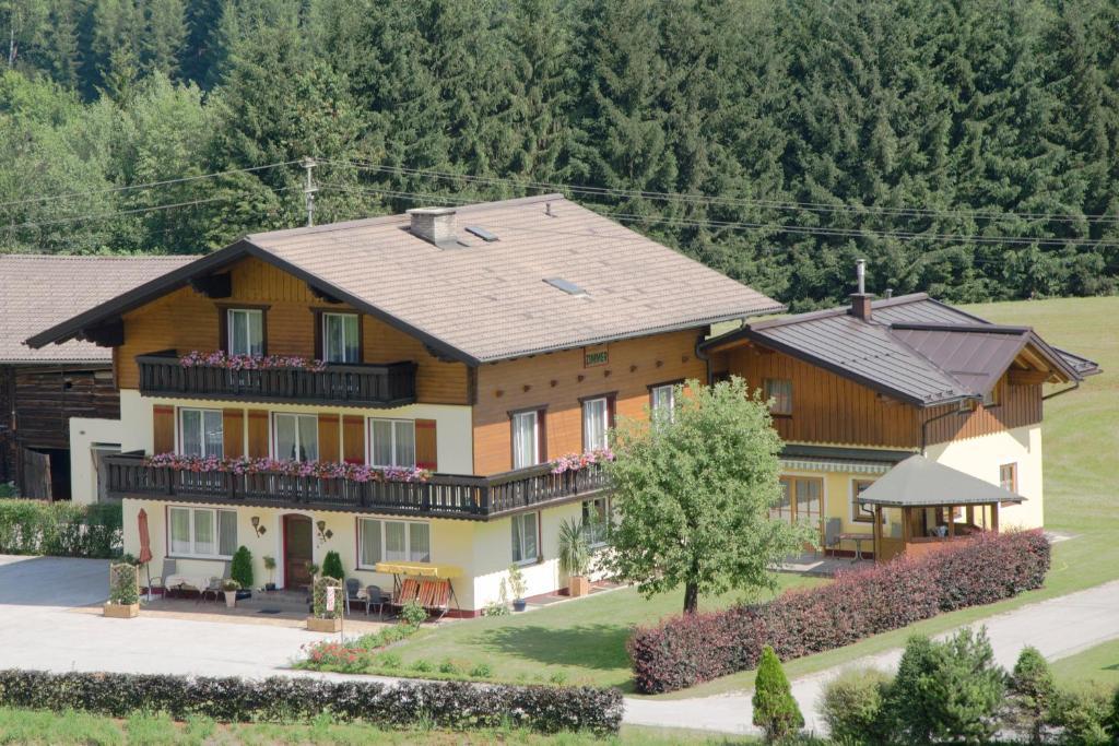 Haus Dachstein Schnitzer Hotel Eben Im Pongau Buitenkant foto